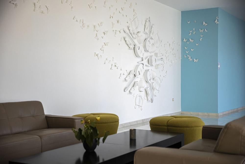 Asterias Otel 5*